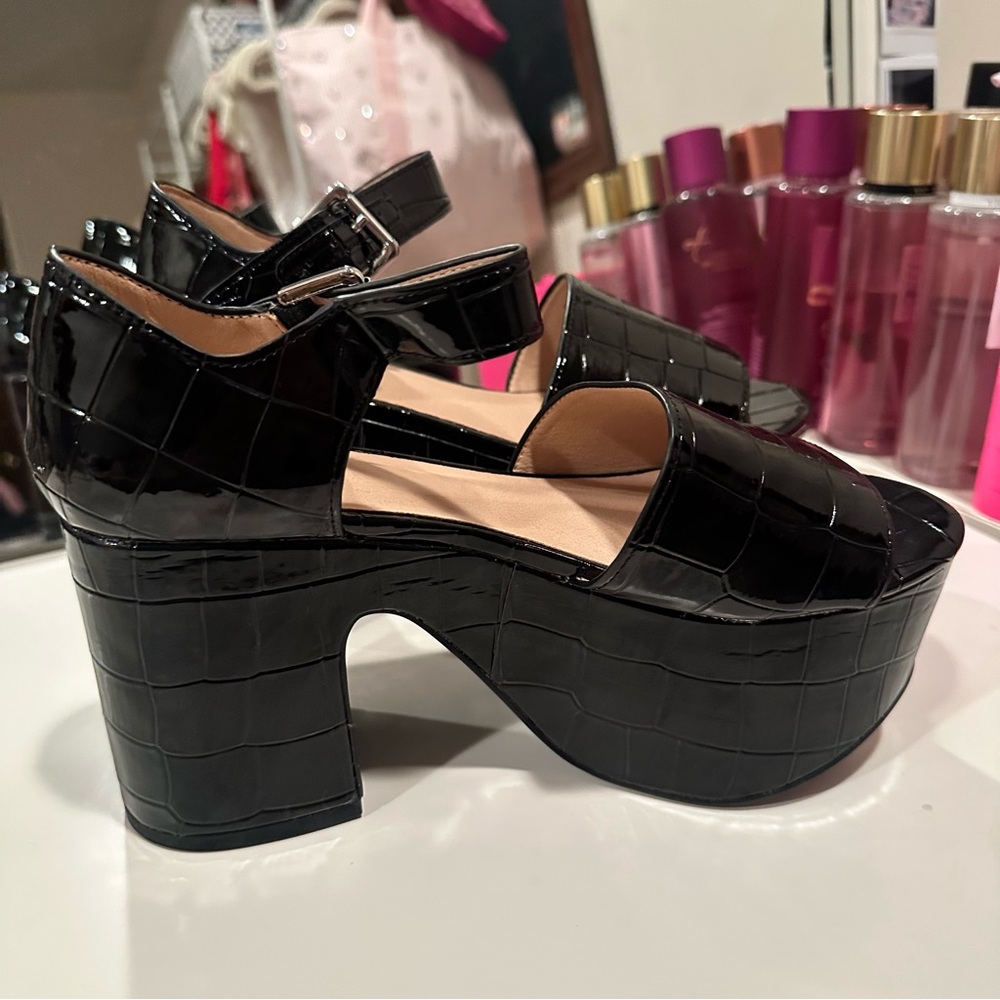 Urban Outfitters Black Croc-Embossed Platform Shoes